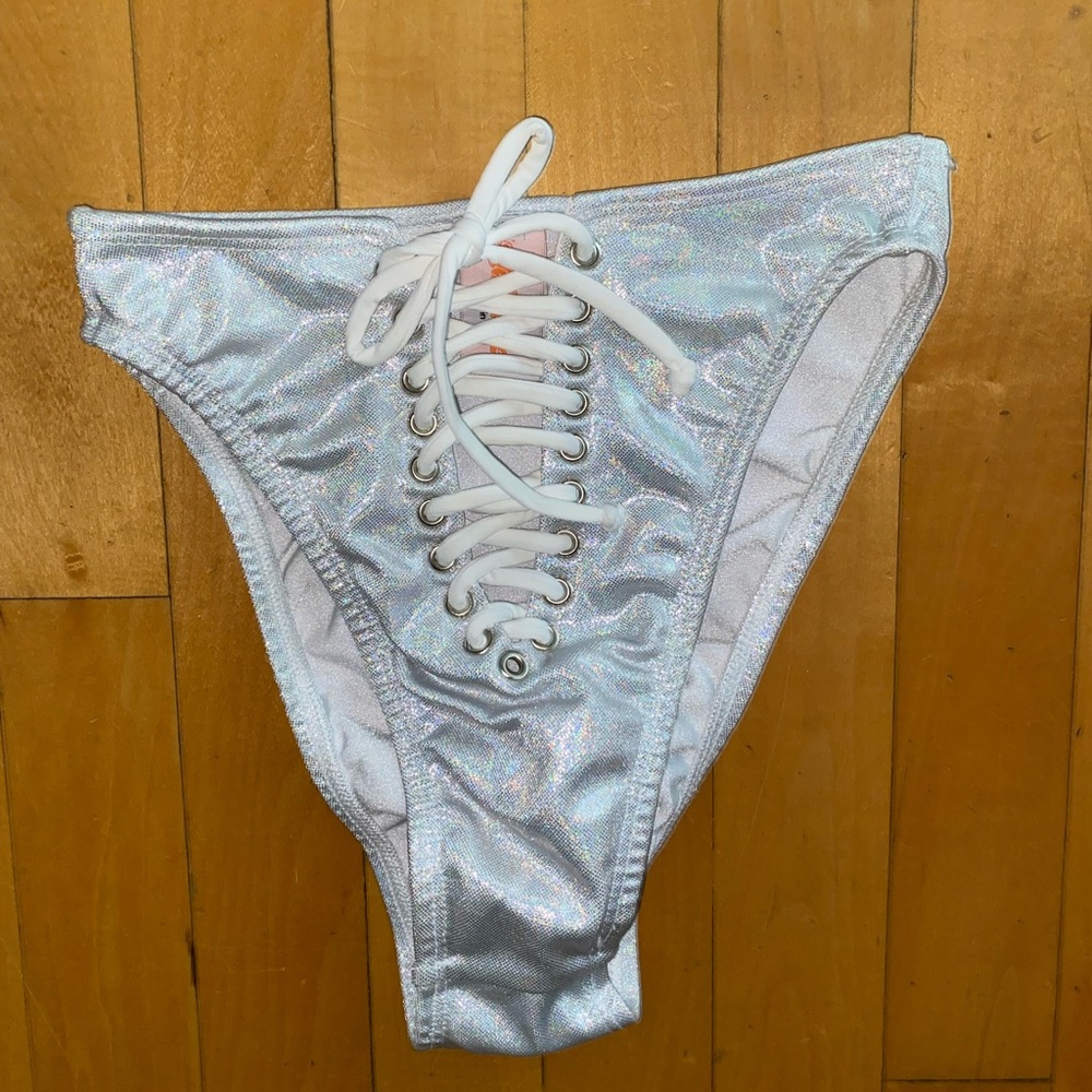 Rave highwaisted bottoms